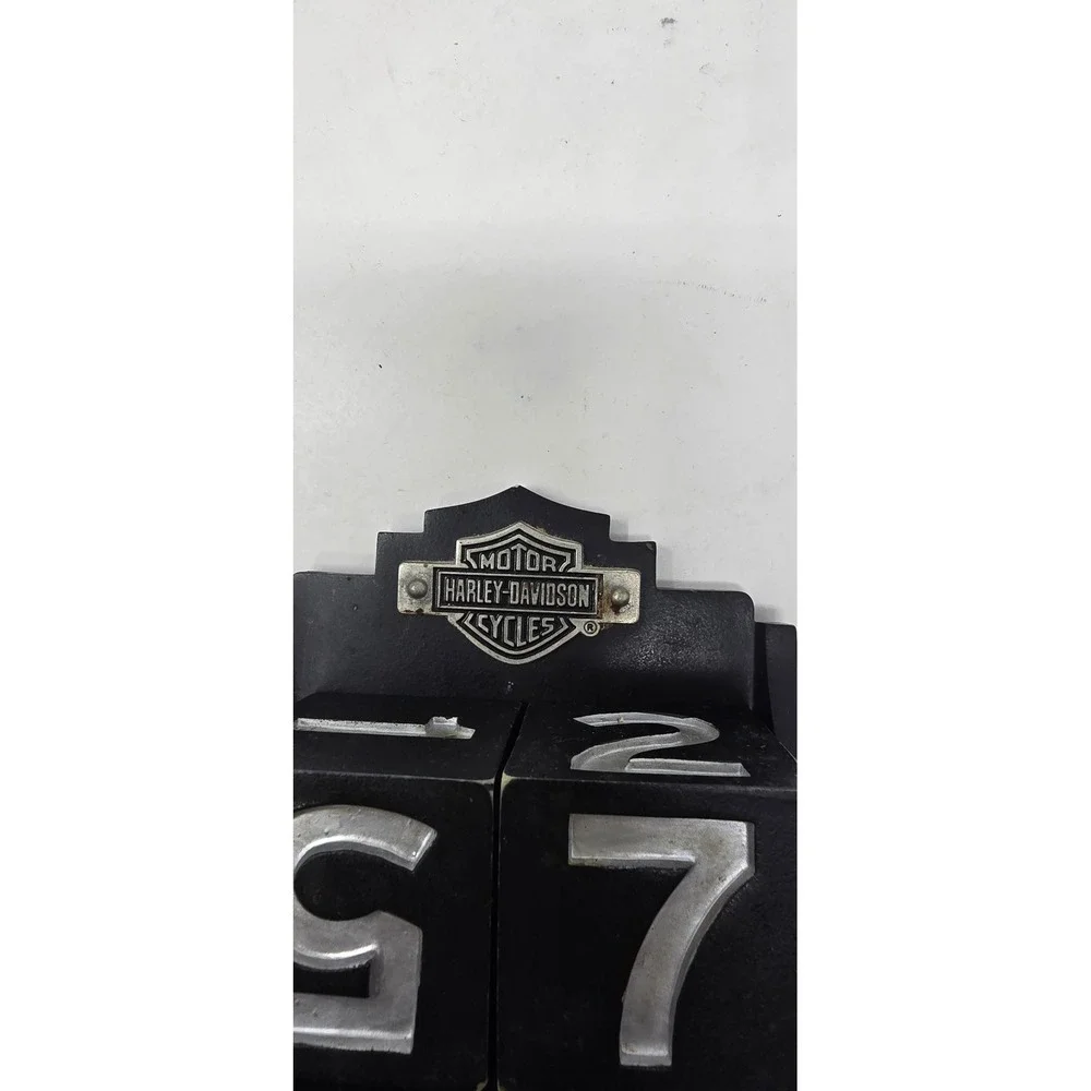 Vtg Harley Davidson perpetual desk calendar Hallmark 2003 Bar Shield Logo